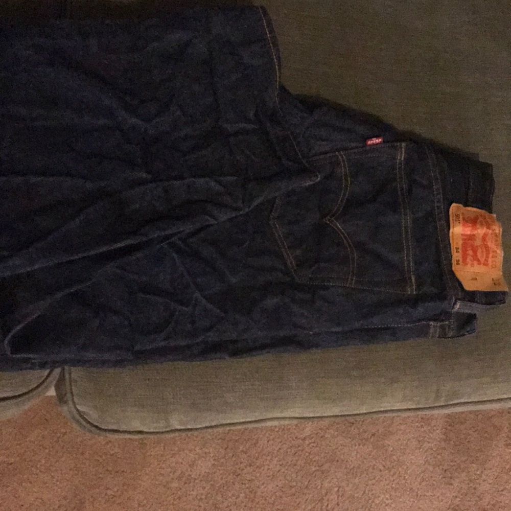 BNWOT LEVIS 501 straight fit